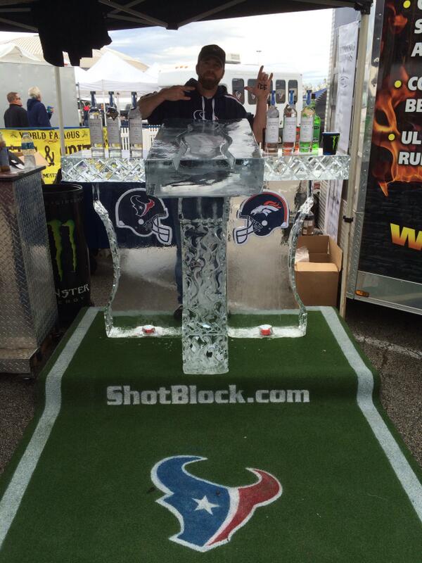 iceshotblocks's tweet image. Dats right! It's going down at Pitts and Spitts tailgate! Go Texans!!!!
#texans #shotblock