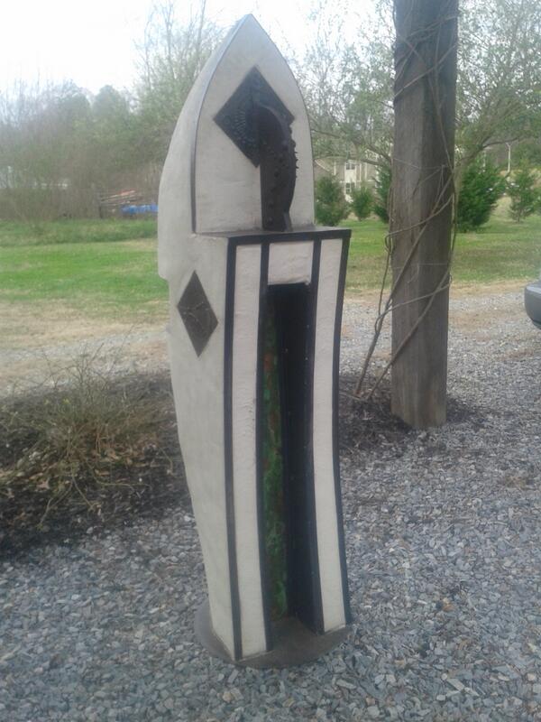 TrippJarvis's tweet photo. @libertyarts sculpture install in holly springs http://t.co/Ap0IozQOup