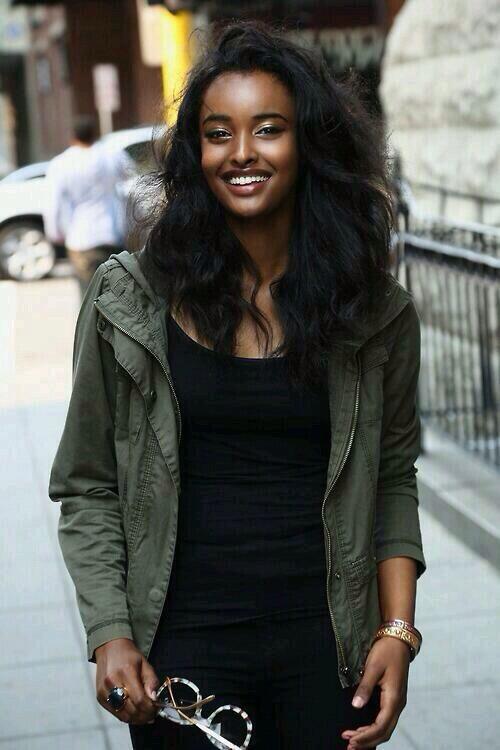 morgobabe's tweet photo. dark skin is beautiful 😩😍🙌 http://t.co/p8GBfWmQuG