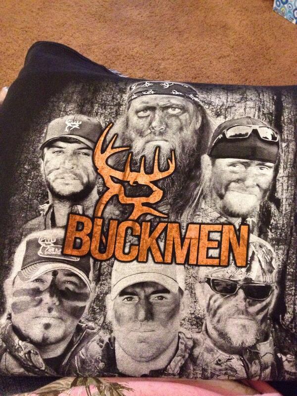 Ashley__Marie12's tweet photo. Look at this find! @Jason_Aldean @LukeBryanOnline @williebosshog @buckcommander7 @Buck_Commander http://t.co/NGJ0SFopWl
