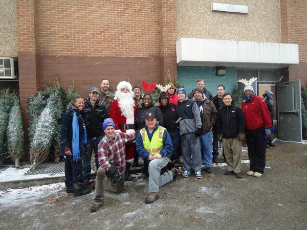 GirlsAcadNWK's tweet photo. @xmastreesantas and staff of G.A.N. at Christmas tree giveaway. http://t.co/LhDexUh2KN