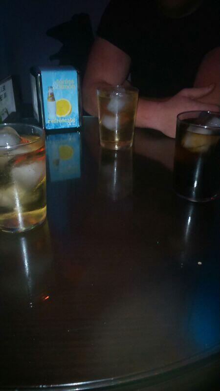 trujilloso95's tweet photo. Pues no ves tu como acabamos los domingos @chachejesus @villalbita95 @MTeresa_93 y yooo! Joder.... http://t.co/q5FYylJTjN