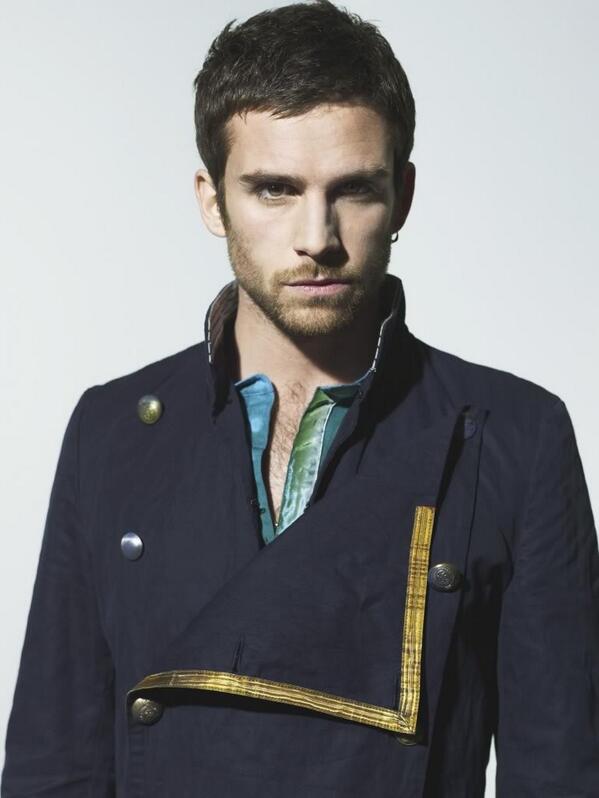 _beautifulmen's tweet photo. #GuyBerryman is a member of one of the greatest bands #Coldplay  He mainly plays bass guitar.  #beautifulmen http://t.co/6r6rELbUJy
