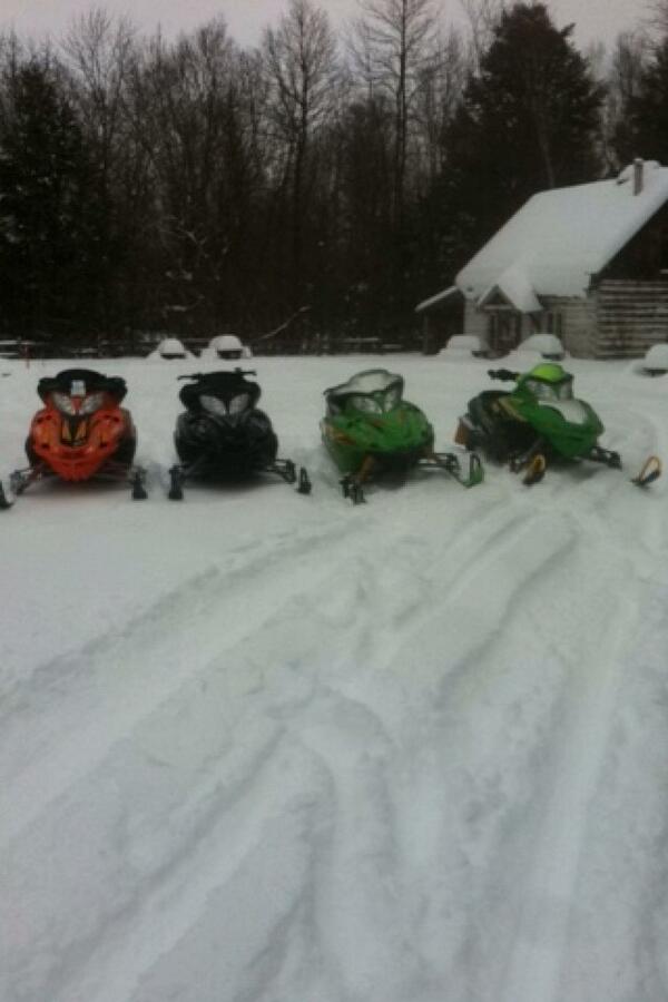 shitty04's tweet photo. Good first tour of the season today with the lads #arcticcats @JVanMuney @JD_Grimes #lucky http://t.co/8jQTpdc3Cu