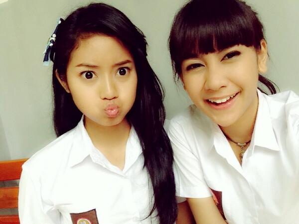 nfpromptl's tweet photo. yuhuuuu... @AnisaRahma_Adi: Abis ini scene motor2an kitaa @priyankamelodia buat 'tiba2 cinta' :D http://t.co/JA0FrBcVyo