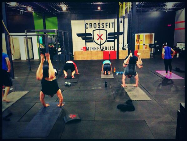 Djokinen22's tweet photo. Yoga at cross fit minneapolis! Boom and done! http://t.co/qE2WfAMdcp