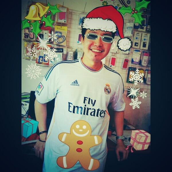 do3r's tweet photo. #merrychristmas &amp; #HalaMadrid http://t.co/omwmBApLbT