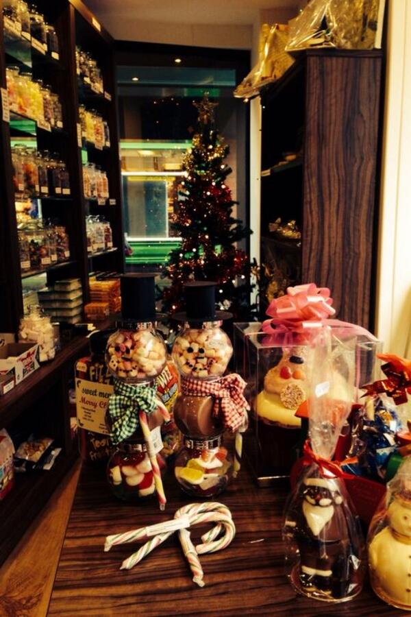 SweetMemsNWest's tweet photo. For all your last minute bits and stocking fillers look no further than Sweet Memories. #christmasgifts #sweets http://t.co/PoksBCnkeJ