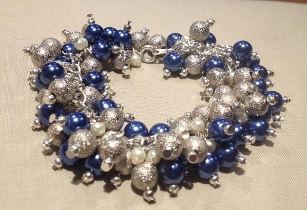 Hand0Made's tweet image. Other colours of this beautiful bracelet are available upon request. Pls msg me to order yours!