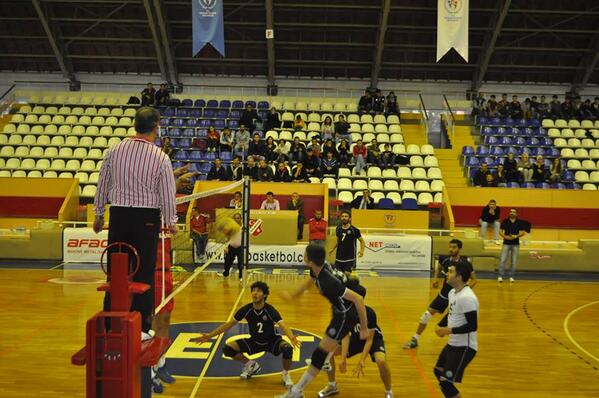 Bigadicbelediye's tweet photo. Voleybol 3. Ligi'nde Bigadiç Belediyespor, İstanbul Teknik Üniversitesi'ni 3-1 yendi.. http://t.co/fdA47T7pGY