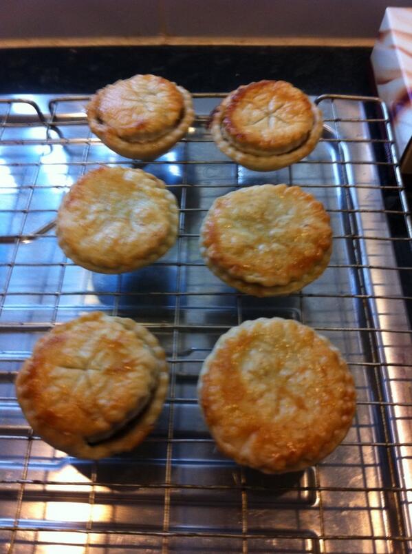 Ria Alexandra (@Riaalexandra) | Twitter