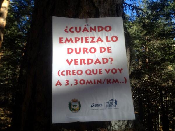 RunnerofLight's tweet image. Motivación durante la carrera .... #asicstrailseries #madredelamorhermoso #runners