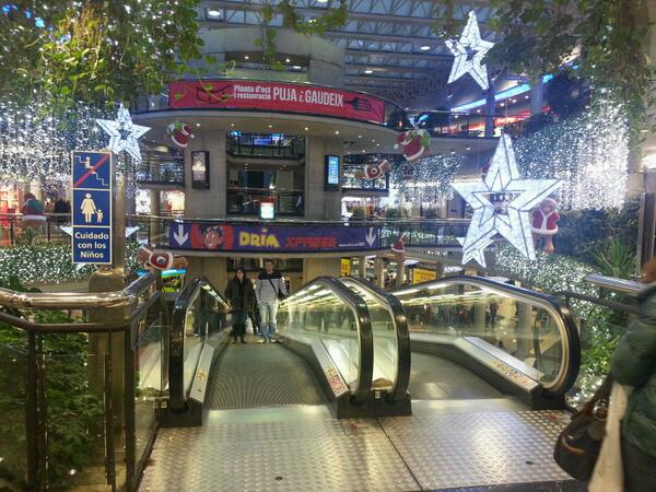 Demà d'11 a 1.30h fem programa especial <a href="/BonDia28TV/">BonDia 28Televisió</a> de #nadal al <a href="/ccbaricentro/">Baricentro</a>. Just aquí, planta 1.Tenim sorpreses..