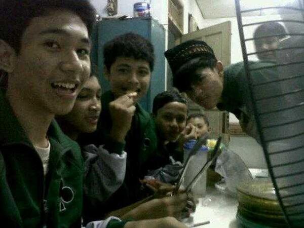 Ini sebelum mengganti nama squad :)