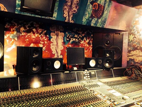 Recording the <a href="/TheElTrainEvent/">The El Train</a> music today at <a href="/Strongroom/">Strongroom</a> studios. Sounding tight! <a href="/alexbaranowski/">Alex Baranowski</a>