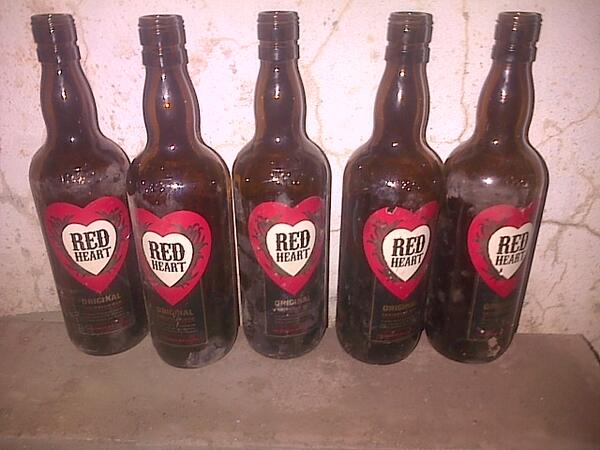 bodypos_sammy's tweet photo. Oh what a weekend it was ☺ its was a #RedHeartRum extravaganza.. ♥ http://t.co/rugxzPmPCO