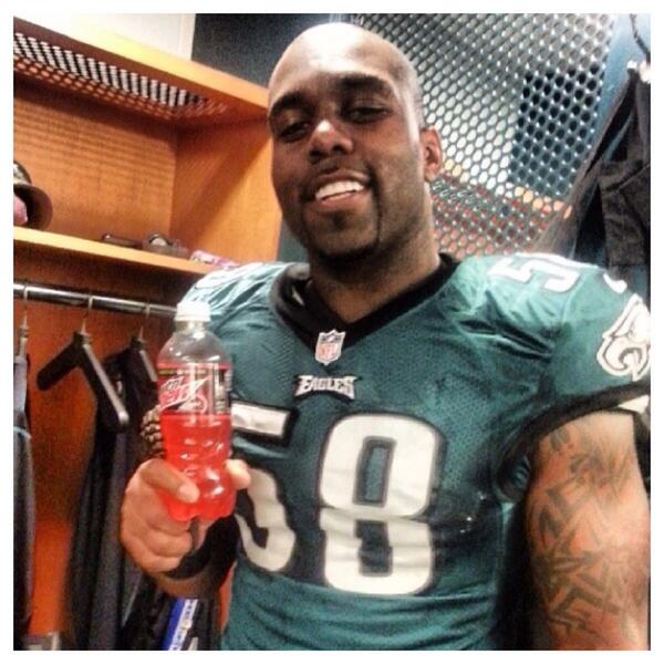 TeamUnderated58's tweet image. @mtn_dew @Pro_Hunt58 choice of drink before games #3sacks #Eagles #NFL #codered