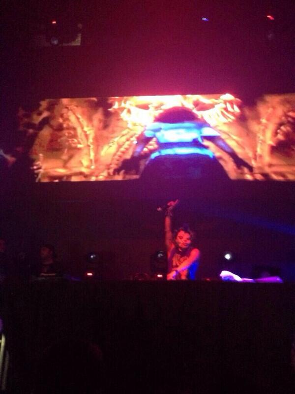 euphoric_xo's tweet image. Dj Bl3nd killed it last night #hyperflow