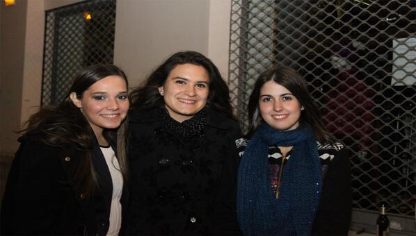 umaenlanoche's tweet photo. Estas biólogas salieron el jueves por la noche!! ¿Estuviste con ellas? http://t.co/TW0V35yCnp