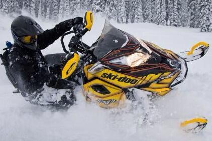 мотоцентр камчатка снегоходы. Yamaha nytro mtx. снегоход 2013 года. снегоход 2013 года. снегоход brp ski-doo skandic 600.