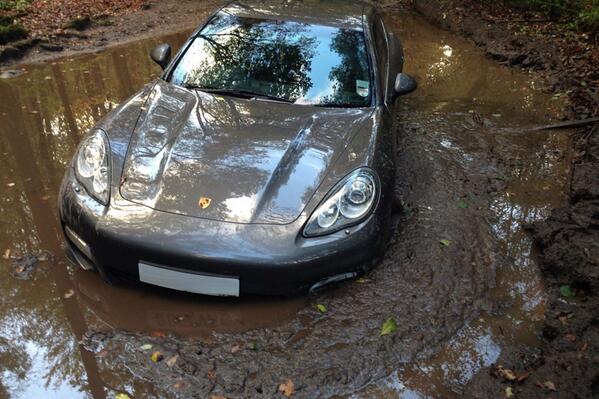 Johnacles's tweet photo. @Valdudes "@PorscheSauce There's always one isn't there ....young footballer. http://t.co/MjfhdBJh9g"