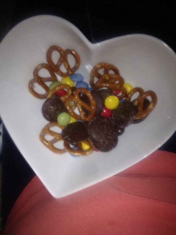 sarahleigh84's tweet photo. #randombowlofsugar http://t.co/QE2mpl4JYE