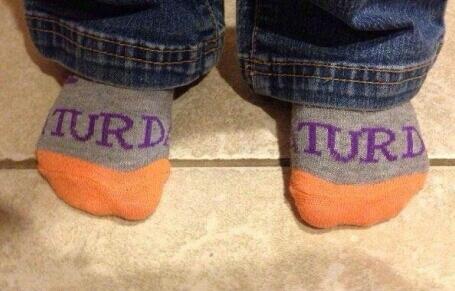 DarthMeerkat's tweet photo. My Niece's 'days of the week' socks were cute until we got to Saturday. http://t.co/5jAwVBsNiX