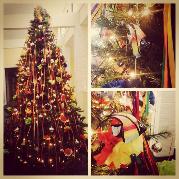 EllisHarper's tweet image. Wishing you a very fishy Christmas!!! #blub #uniquetree