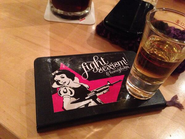 cwennrich's tweet image. Kompromat ist gesammelt #séparée #vierterMonat