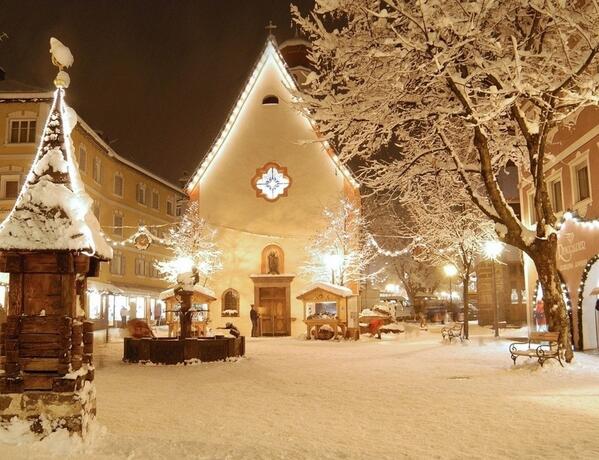 tattoolocker's tweet image. Don't look forward to tomorrow, don't miss yesterday, to grasp today.