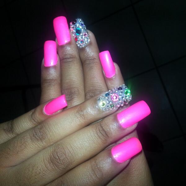 clockworkpromo's tweet photo. PRESIDENTIAL NAILS SALON. .... go now ladies"-------9892 c Westpark Dr / Tanglewild 7135324368 http://t.co/XPOBgFc3Of