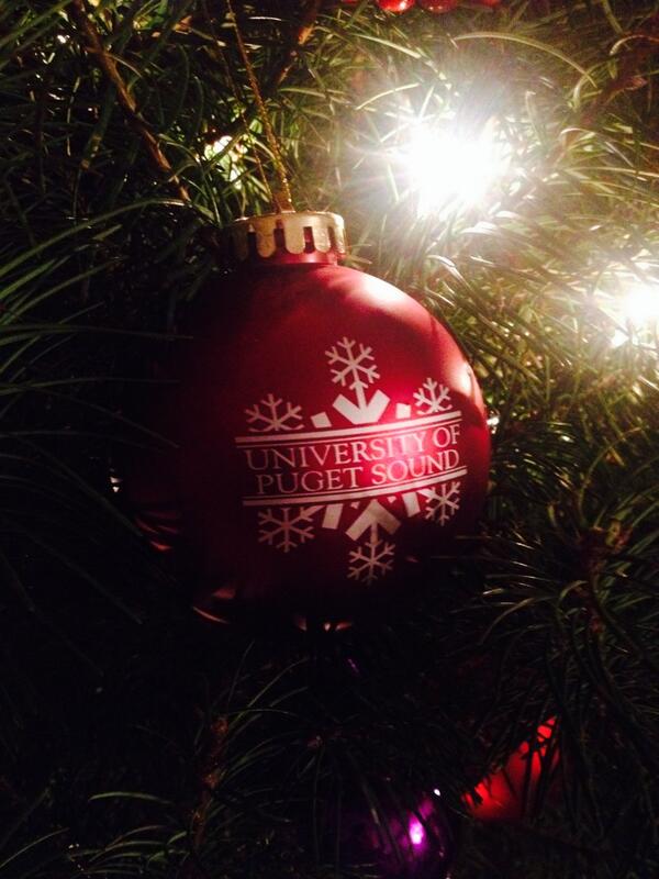 univpugetsound's tweet image. Gorgeous! #loggerpride #totheheights RT @tefirman51: @univpugetsound Happy Holidays, everybody!!! #HackHackChopChop