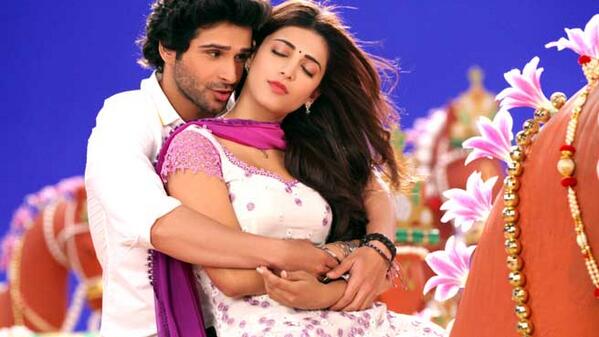 Awesome pic #girishkumar and #shurtihassan