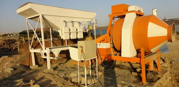 batching_plants's tweet photo. http://t.co/ZzGNGIb42l a perfect construction machine in India. http://t.co/hDXAlS7Hdb
