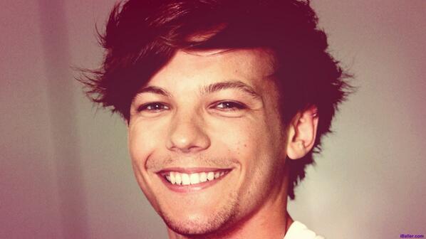 Alisha980's tweet photo. #22ReasonsWhyWeLoveLouis   :2  His Smile!:)xox
#HappyBirthdayLouis http://t.co/npJtlCnPKh