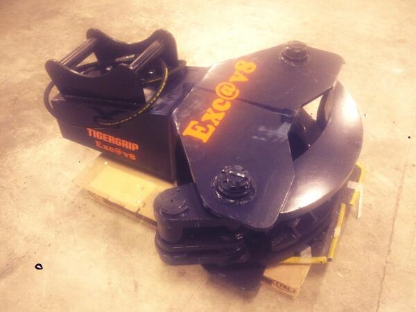 Excav8's tweet image. Need a #treeshear? Intermercato #TigerCut shears in stock for hire and sale, models to suit 3-20 tonne excavators.