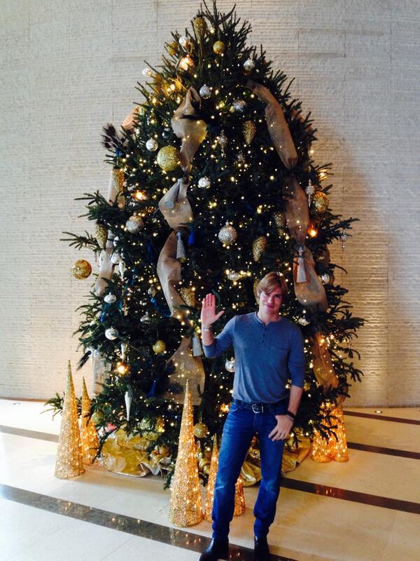 carlosbaute's tweet image. Las mejores cosas de la vida nunca vienen solas y en estas Navidades...¡Vienen contigo! ¡Feliz Navidad!