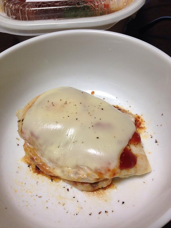 もはやただの父 On Twitter サラダチキンにケチャップ少々 とろけるチーズ1枚 ラップをしないでレンジで3分 ちょうどいい焦げ目もついて旨そうになりました Http T Co Npjvpxg6e0 Twitter