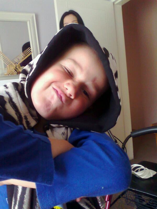 missangelica90's tweet photo. @IamCarmit 6 year old cousin rocking my @GetHooded like a gangsta!!! ;) http://t.co/JzipXx7ids