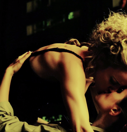 maverick_tom07's tweet photo. #Doccubus ..the Passion shall continue to burn ..! @lostgirlseries @Anna_Silk @ZoiePalmer http://t.co/9zkSX0rF7P