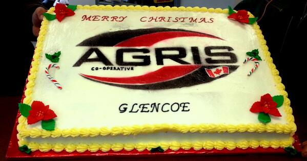 donward77's tweet photo. From all the staff here at AGRIS Coop Glencoe we wish you and your family a Merry Christmas and a prosperous New Year http://t.co/w2YKnZFrXT