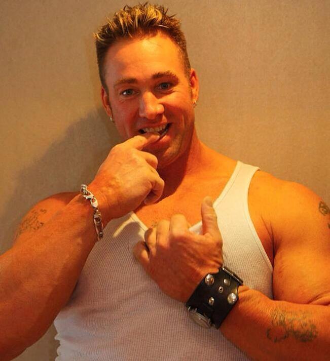 Billy Herrington. 