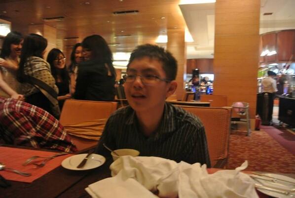 2ndBilingualP6's tweet photo. U lost kid? @DavinT98 http://t.co/8i39zHrJ5i