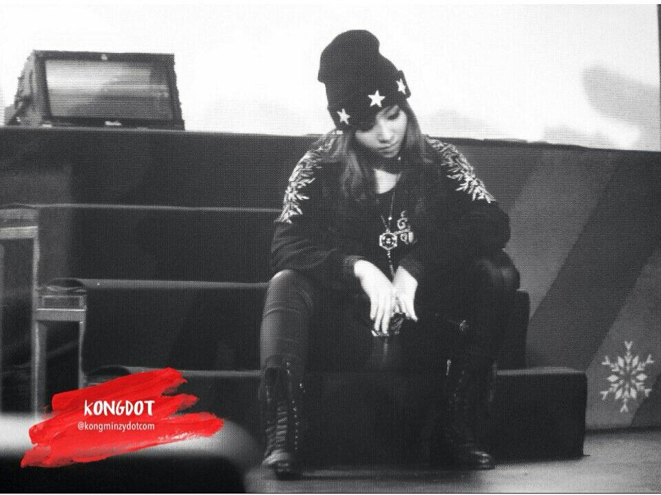 BcRYuSSCEAACg3J.jpg:large