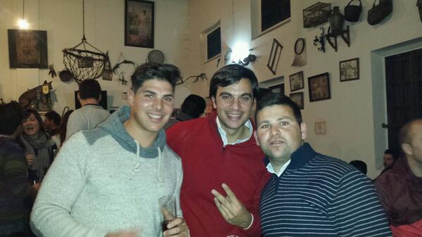 GaonaLui's tweet photo. Lobito @DanielRamosSan1 @danielortegasa4 http://t.co/GYFO7pIOvk