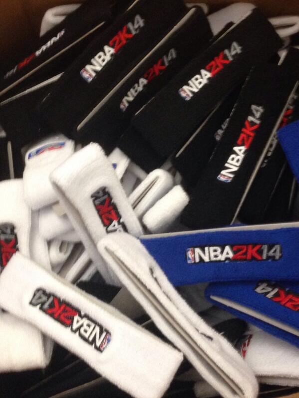 Ronnie2K's tweet photo. 5th gift, outfit your whole basketball team. Five RTs of my next tweet are eligible to win 5 #NBA2K14 headbands! http://t.co/9f07Fkhv0n