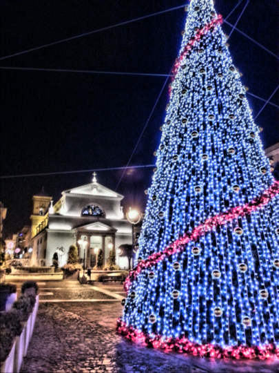 anziotuitta's tweet photo. @anziotuitta augura a tutti un felice natale! #anzio #ventredevacca http://t.co/nIYvGdfgFG