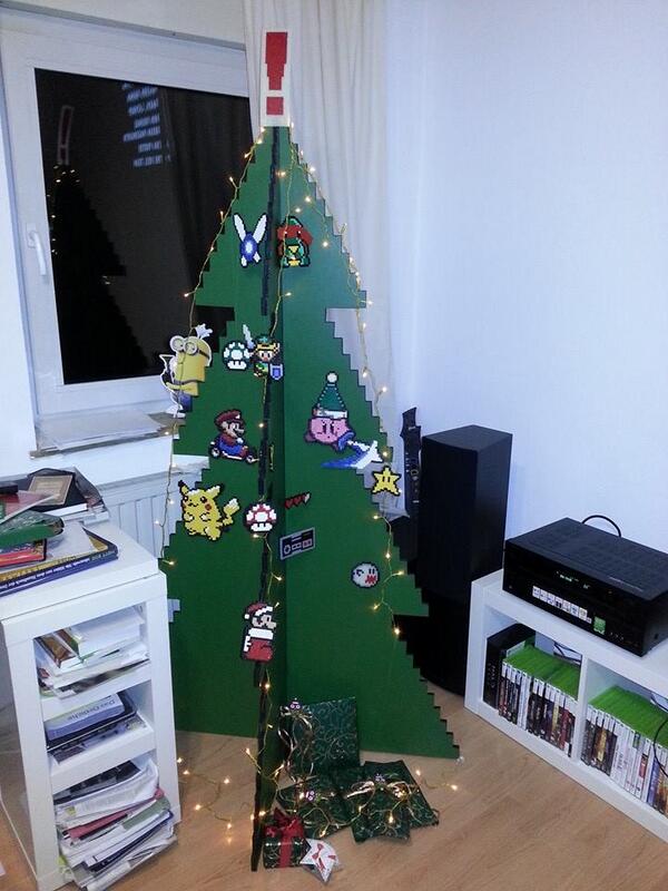 ffkangoroo's tweet photo. Have a nerdy little Xmas !!! #nerd #xmas #Christmas http://t.co/vGgAd9xSVO