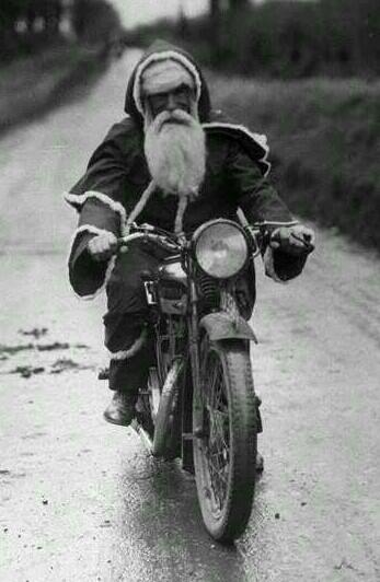 FattiesSS's tweet photo. Merry Christmas from the Fatties Team!!!!!" http://t.co/CrGXVkpGII