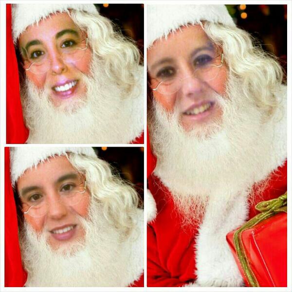 mseoanee's tweet photo. Feliz navidad a todos de parte de estas tres..jajaja @merpeinado @espepeinado http://t.co/PvhA5OUwLn
